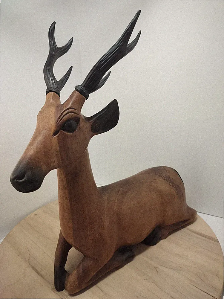VTG CARVED TEAK WOOD RECLINING DEER SCULPTURE RUSTIC OUTDOORS MAN CABIN DEDOR